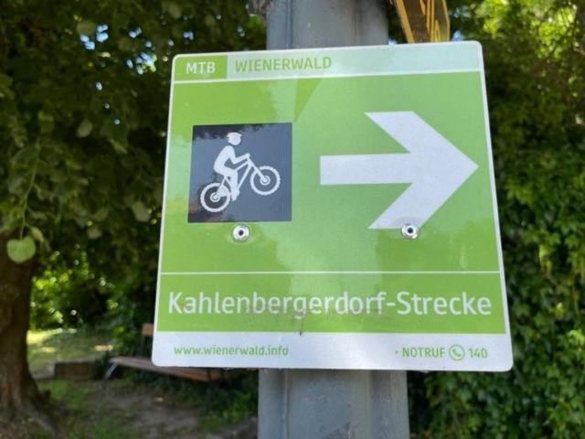 Komfortfertige Wohnungen Freihof Vienna Luaran gambar